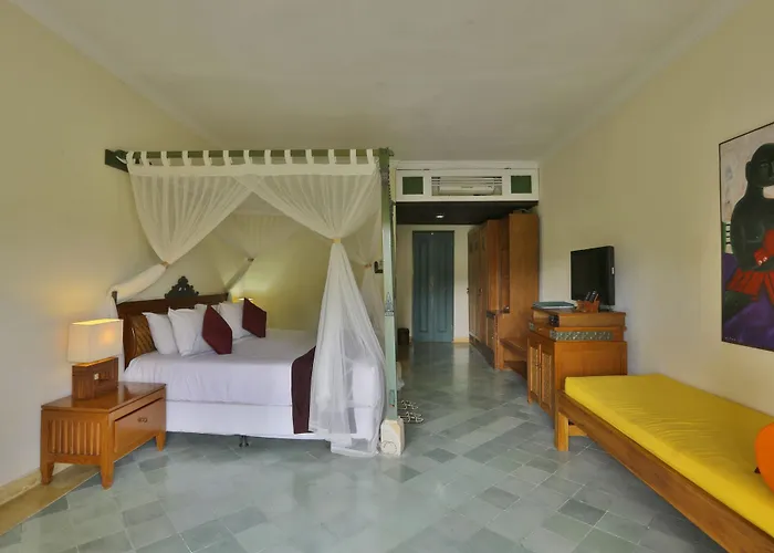 Resort Alam Puri Art Museum & 4*