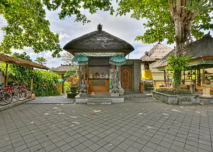 Alam Puri Art Museum & Ubud (Bali)