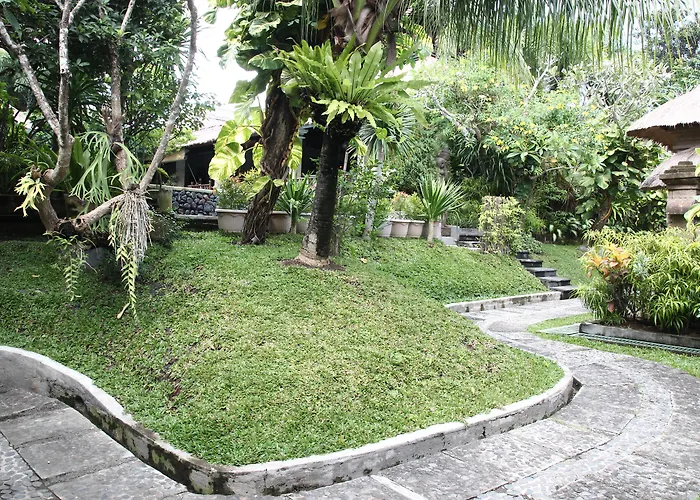 Alam Puri Art Museum & Resort