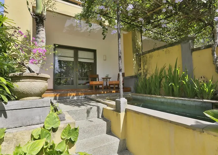 Resort Alam Puri Art Museum & Ubud (Bali)