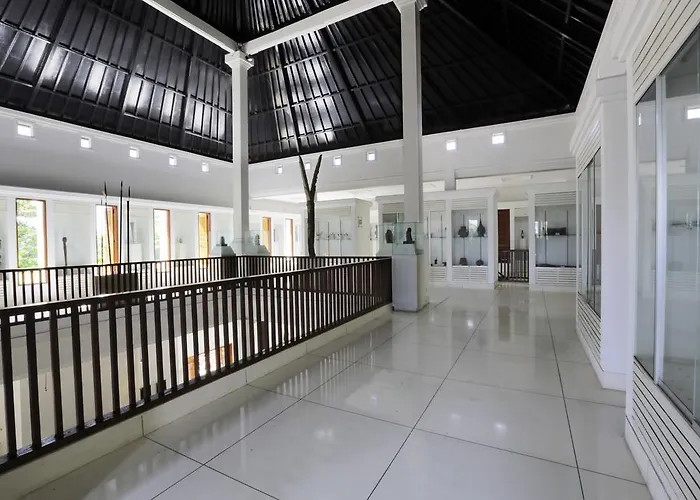 Resort Alam Puri Art Museum &