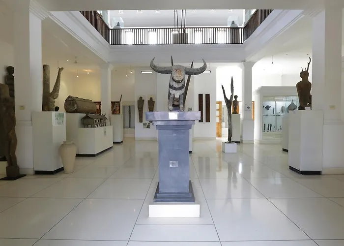Alam Puri Art Museum &