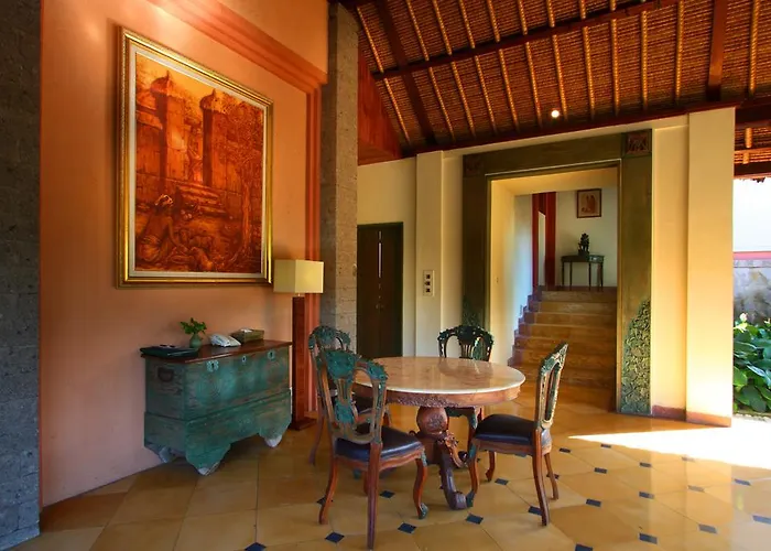 Alam Puri Art Museum & Resort 4*